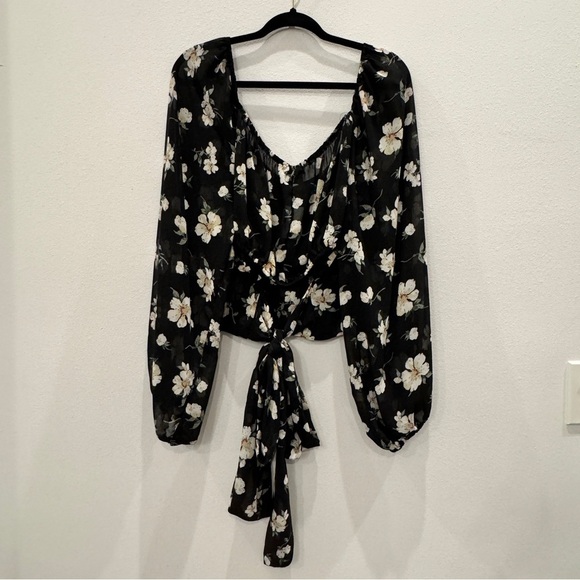 Rue+ Floral Black Women's Crop Top Size 4x NWT - Picture 5 of 7